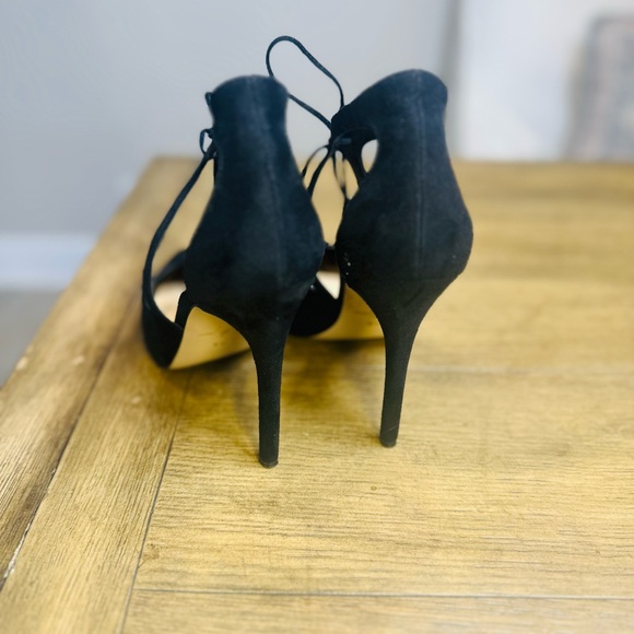 Daya by Zendaya Aaron Black Suede Pointed Pumps - Picture 6 of 9